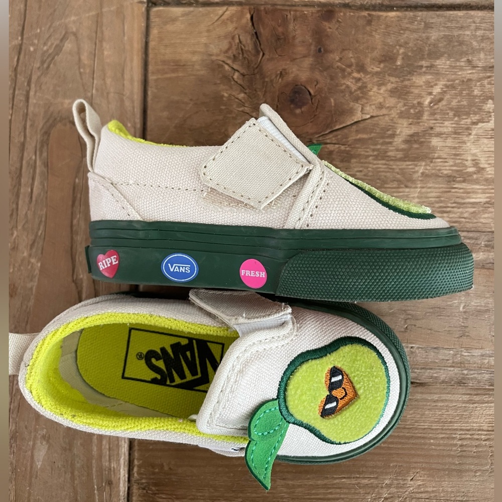 Vans: Toddler Green and Cream Avocado Slip-On Shoes - Picture 2 of 16
